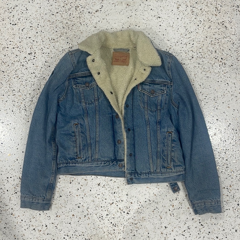 Levi’s Jean jacket with faux fur inside.